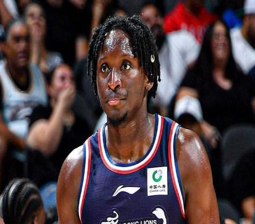 有望重返NBA奧拉迪波12中8砍24分5助2斷1帽+獻(xiàn)精彩單臂空接暴扣